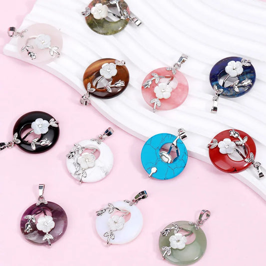 Natural Stone Donut Pendant – Round Flower & Leaf Design for Reiki Healing & Necklace Making